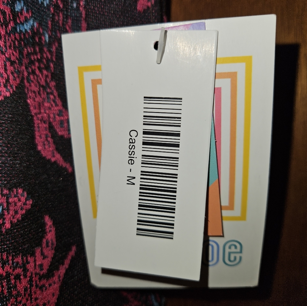 Lularoe - Picture 3 of 3